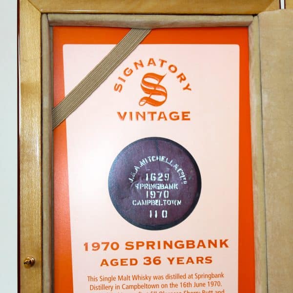 Springbank 1970 36 Years Signatory Vintage Cask Strength Box Inside