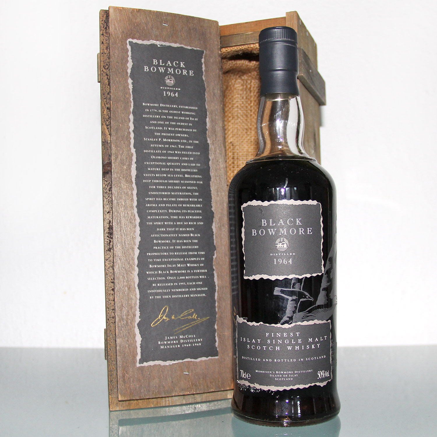 Black Bowmore 1964 29 Years Old 1st Edition box
