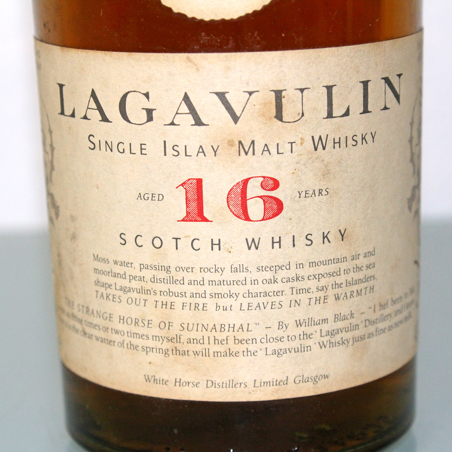 Lagavulin 16 Years White Horse Distillers 75cl front label
