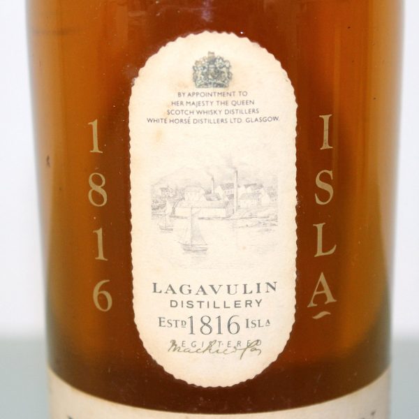 Lagavulin 16 Years White Horse Distillers 75cl top label