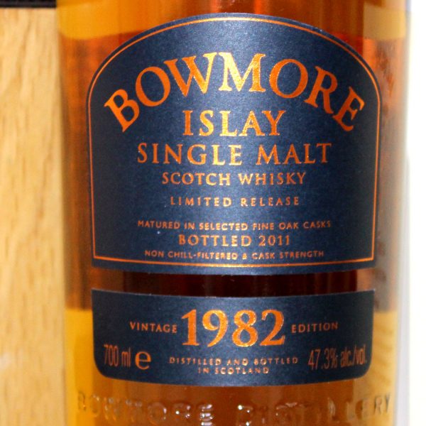 Bowmore 1982 29 Years Single Malt Scotch Whisky Label