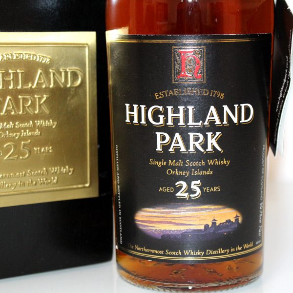Highland Park 25 Year Old Bot 1970s 50.7% label
