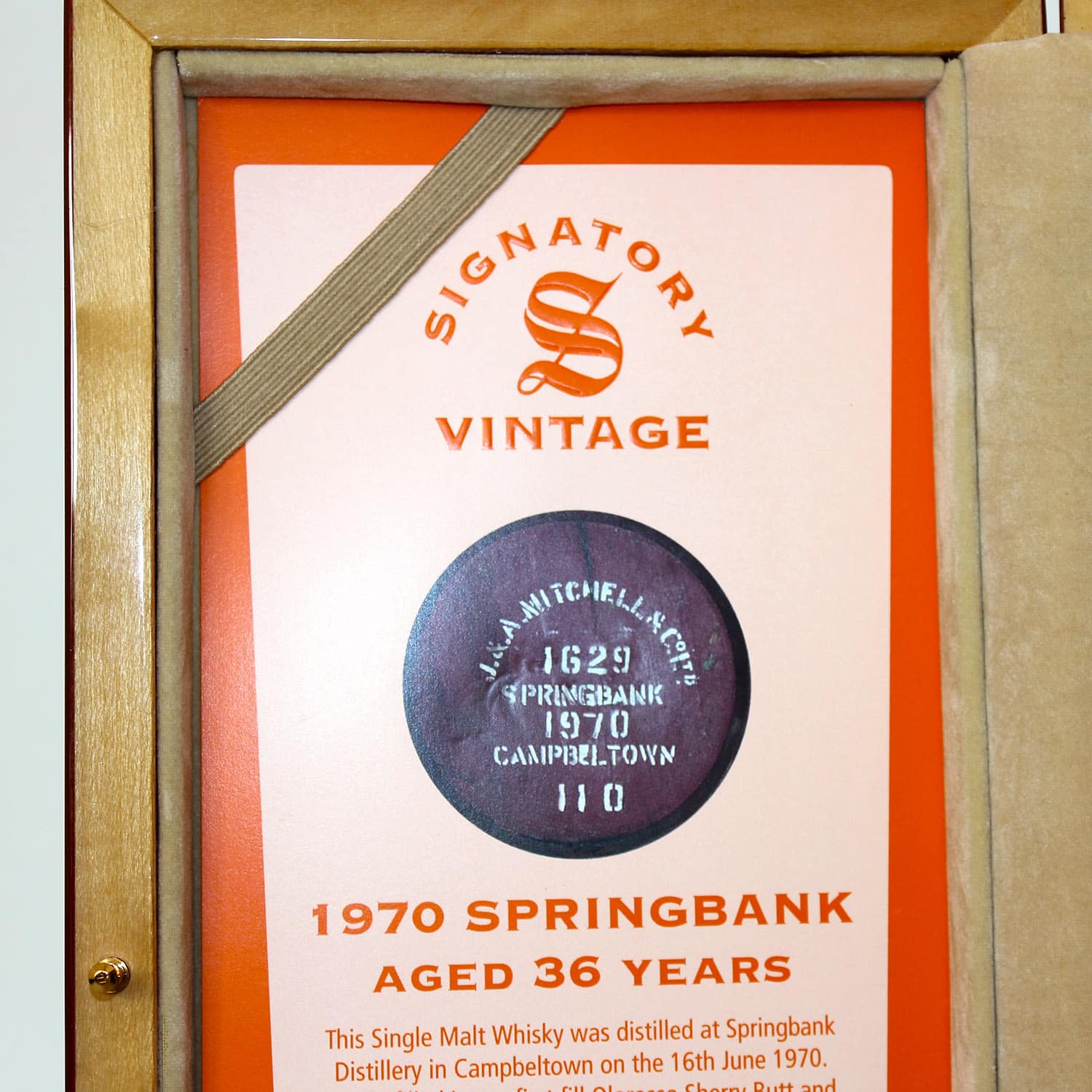 Springbank 1970 36 Years Signatory Vintage Cask Strength Box Inside