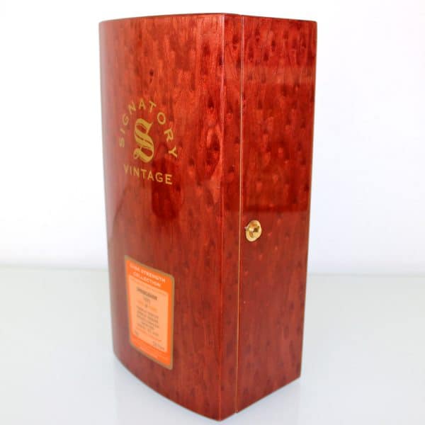 Springbank 1970 36 Years Signatory Vintage Cask Strength Wooden Box