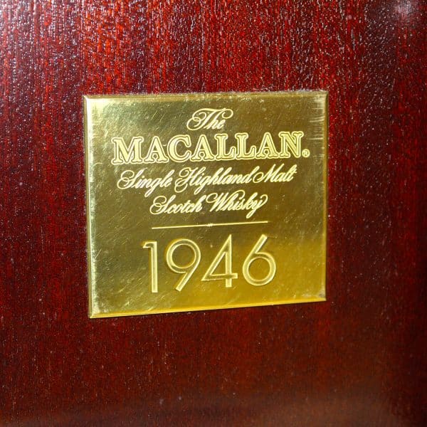 Macallan 1946 Select Reserve 52 Year Old box