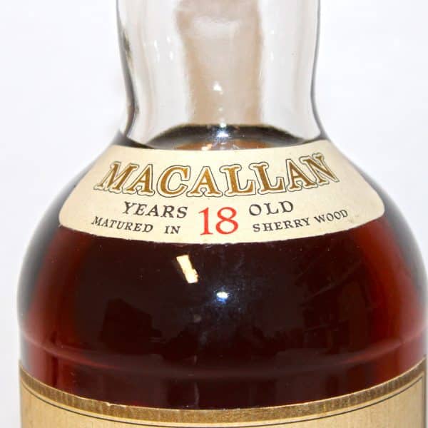 Macallan 1966 18 Year Old Whisky neck
