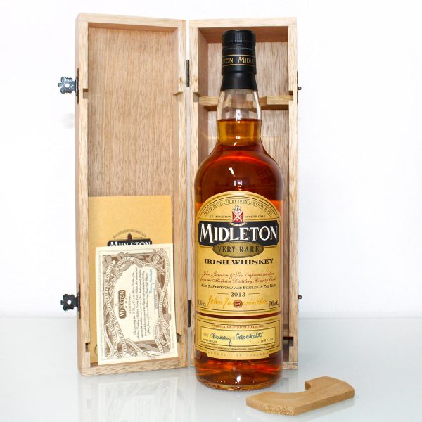 Midleton Very Rare 2013 wooden box