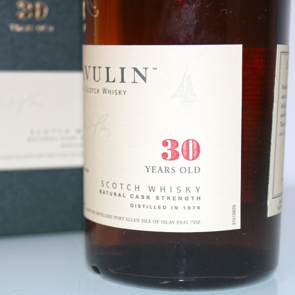 Lagavulin 1976 30 Years Old Cask Strength label side