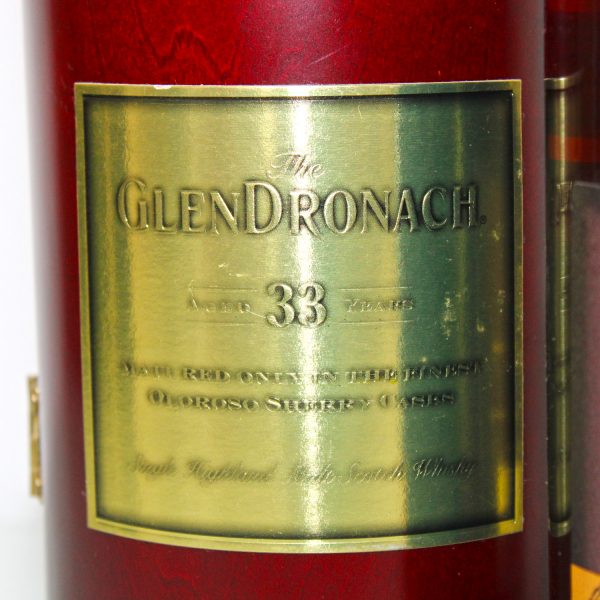 Glendronach 33 Years Old Oloroso Sherry Casks wooden box