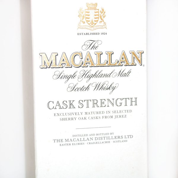 Macallan 10 Years Cask Strength box