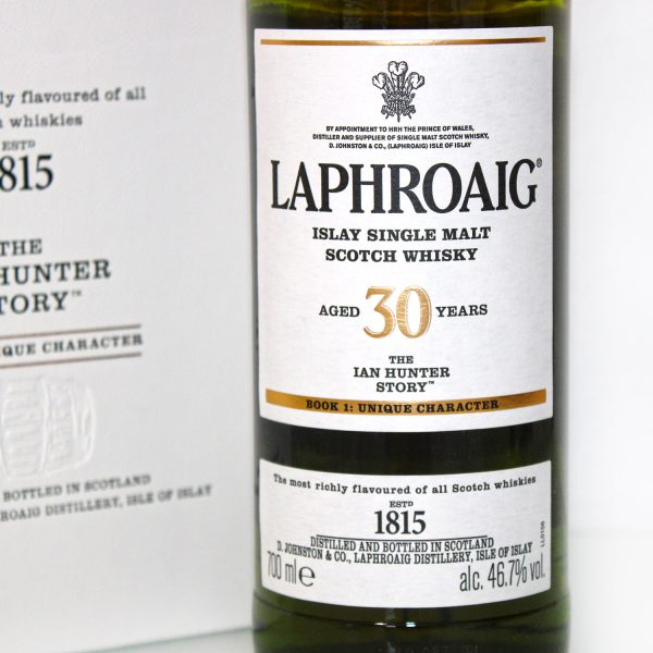 Laphroaig 30 Years The Ian Hunter Story Book 1 label