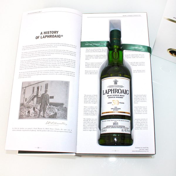 Laphroaig 30 Years The Ian Hunter Story Book 1 oben book