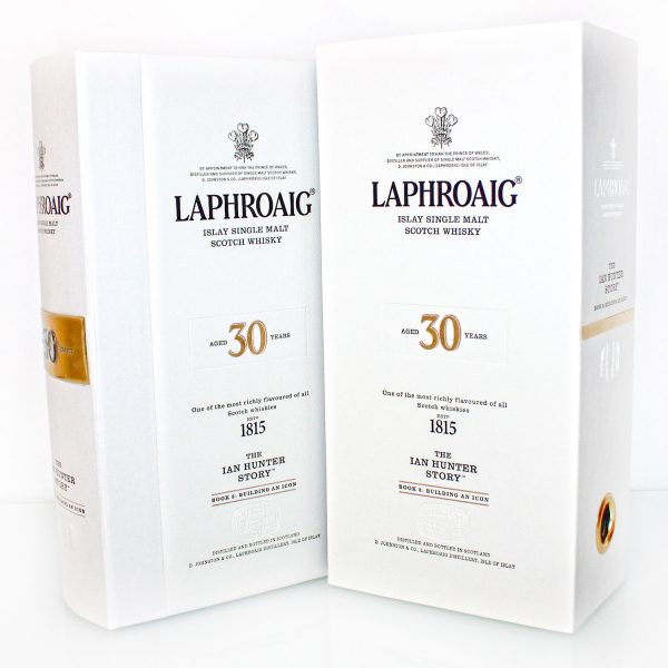 Laphroaig 30 Years The Ian Hunter Story Book 2 box