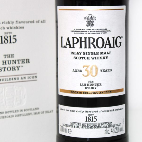 Laphroaig 30 Years The Ian Hunter Story Book 2 label