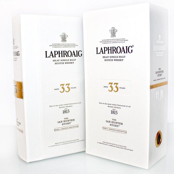 Laphroaig 33 Years The Ian Hunter Story Book 3 box