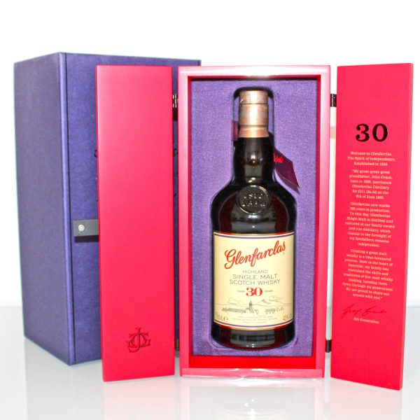 Glenfarclas 30 Years Warehouse Edition box