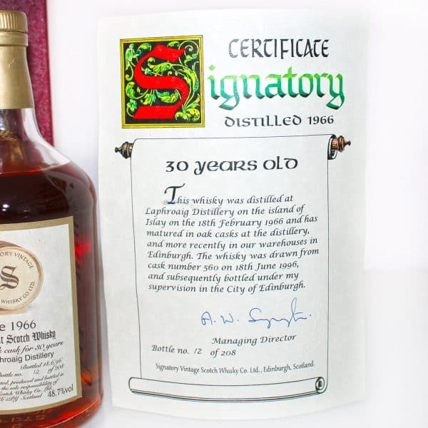 Laphroaig 1966 30 Years Old Signatory Vintage 48,7% Certificate