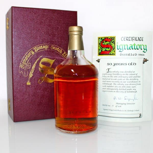Laphroaig 1966 30 Years Old Signatory Vintage 48,7% back